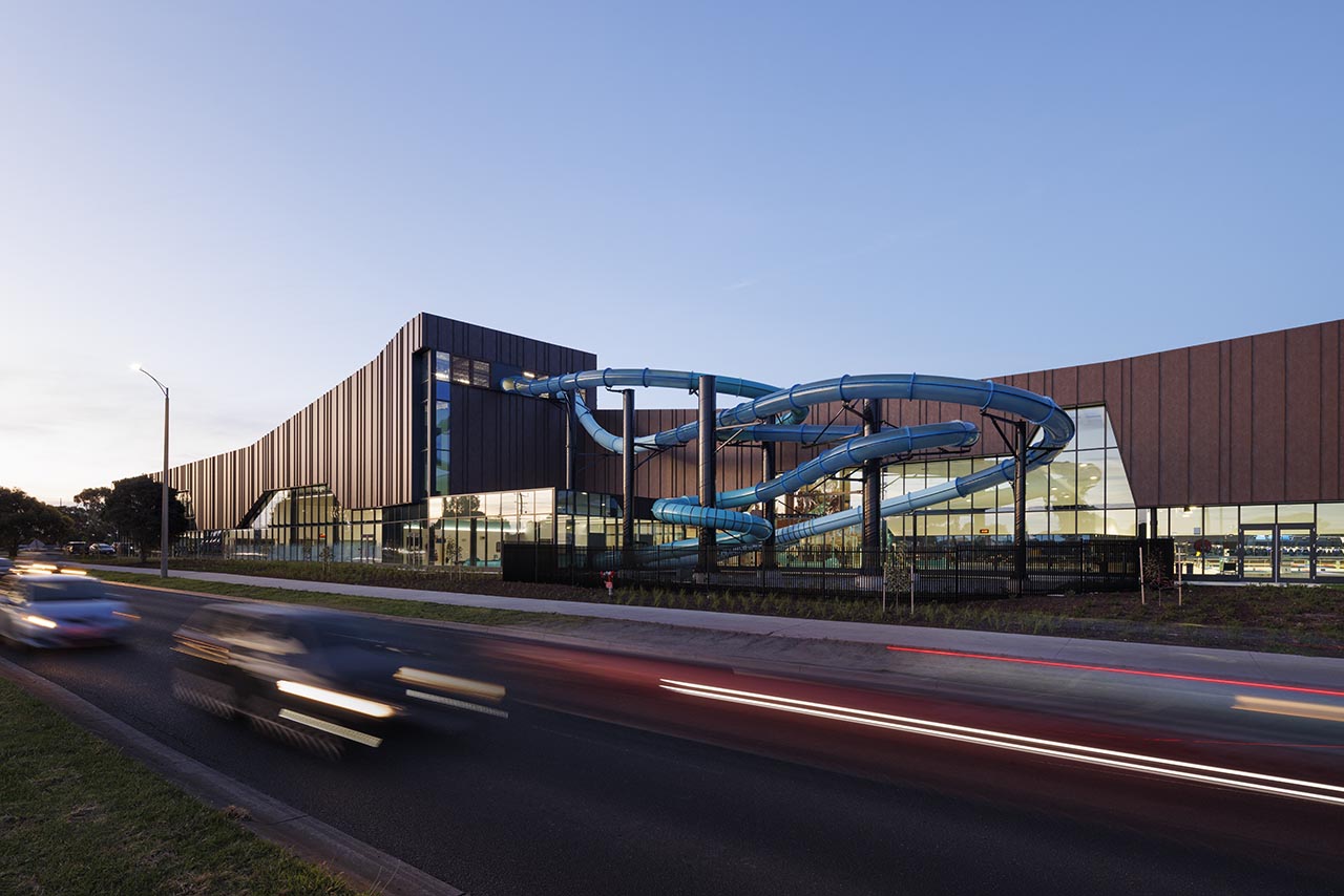 Brimbank aquatic  centre